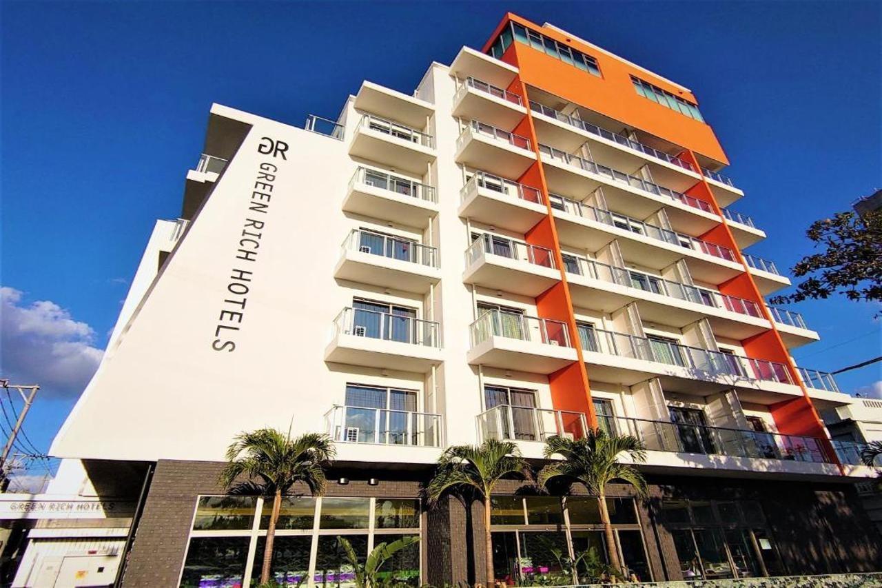 Rich Okinawa Hotel Nago